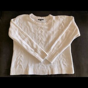 Cream/white Banana Republic cable knit sweater